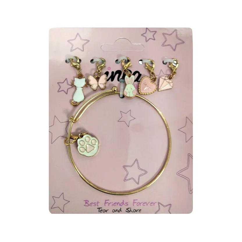 Bracelet créole en métal doré avec pendentifs interchangeables