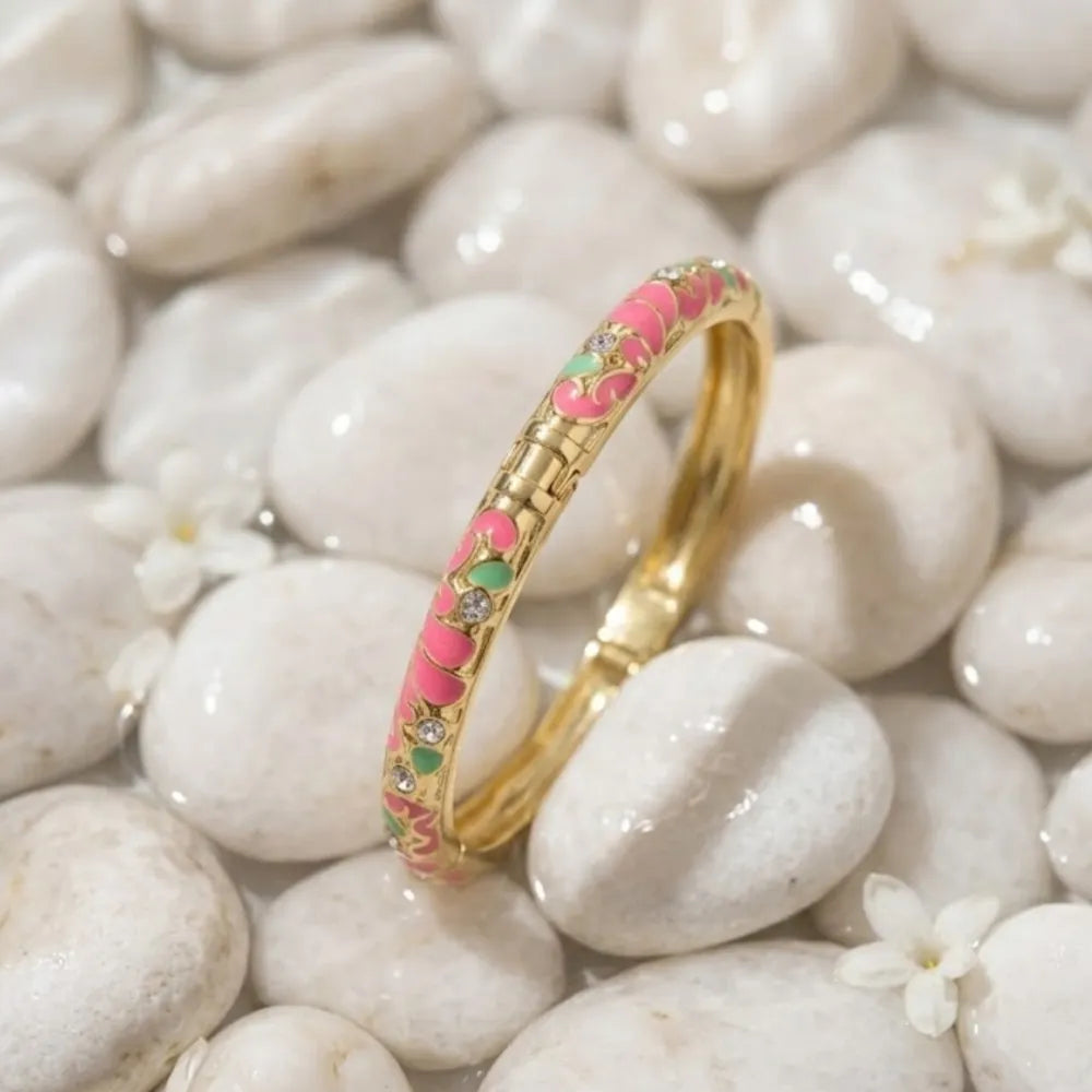 Bracelets Thaï Colorés en Laiton – Joncs Bohème Chic & Strass